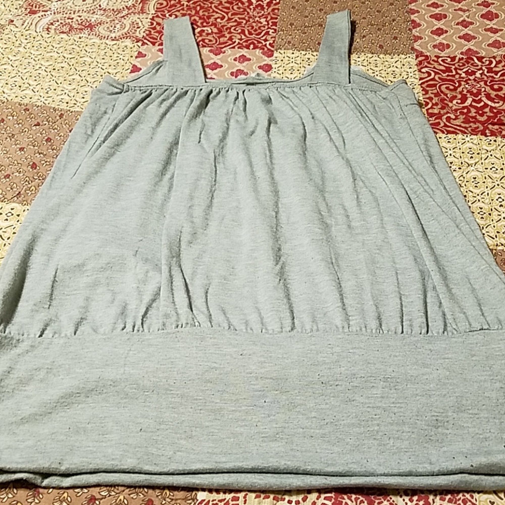 Rosey Top - Picture 2 of 4